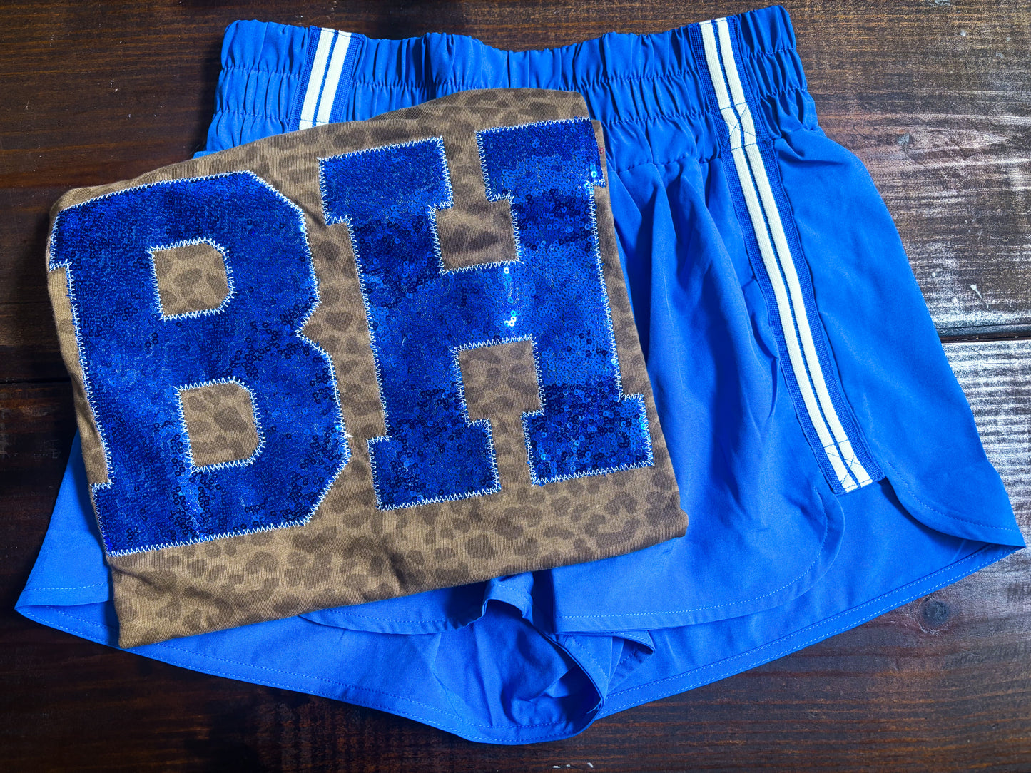 BH Sequins Leopard Graphic Tee