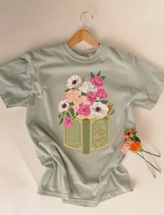 Teachers Love Inspire Graphic tee